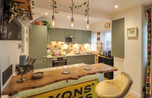 Ilkley Cottage | OLICANA CROFT, with a garden in Ilkley