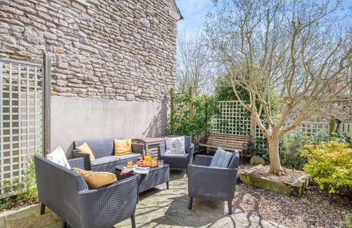 Portesham House | Olive Tree Cottage - Three Bedroom House, Sleeps 6