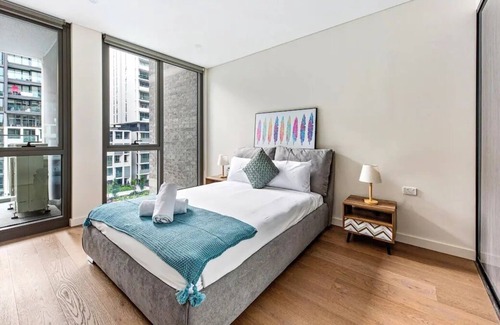 Lidcombe Apartment | Olympic Park 1 Bed Apt | MHS