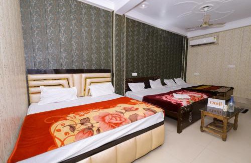 Faizabad House | Omji Ram Janki Ashram - 2km from Ram Temple