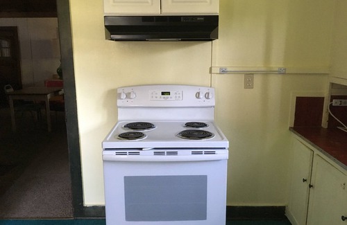 Norway Cottage | On Lake Shafer Right Next To Indiana Beach's South Entrance