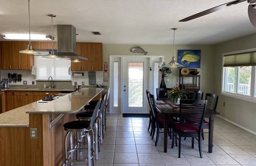 Cedar Key House | On Open Gulf, luxury home on safe private road, large dock/deck, gourmet kitchen