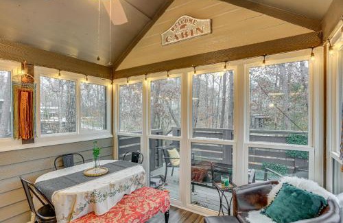 Monteagle House | On-Site Trails and Furnished Deck Monteagle Escape!