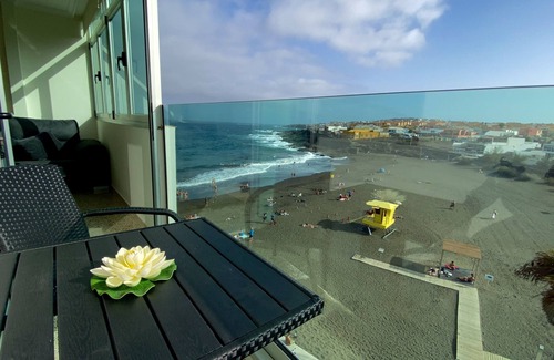 La Garita Apartment | On the beach with unbeatable views