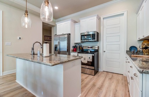 Pascagoula House | On The Dock Of The River