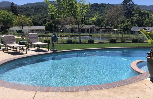 Country Club House | On the Golf Course Home w amazing views!