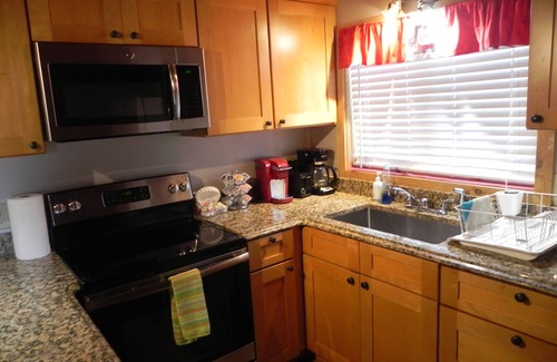 Russellville Cabin | On the Shore of Lake Dardanelle Pet Friendly Waterfront Cabin n