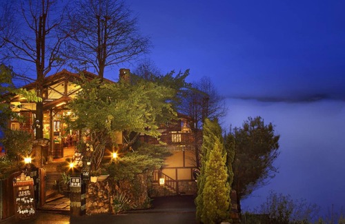 Ren'ai Bed & Breakfast | Oncoming Luck Villa