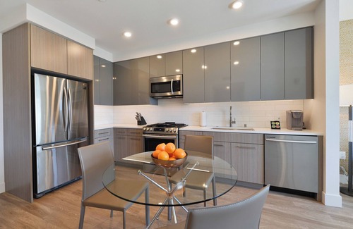 Mountain View Apartment | One Bed Perfect for WFH in Heart of Silicon Valley