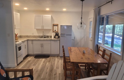 Peninsula Village Cabin | ONE BEDROOM/ONE BATH ON BIG COVE!