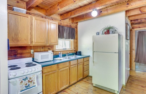 Taswell Cabin | One bedroom cabin in United States of America, Taswell