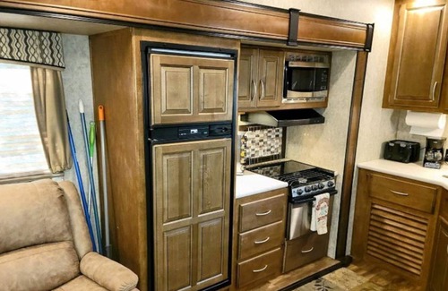 Apopka House | One Bedroom RV Near Disney With Community Pool