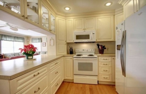 Isle of Palms House | ONE block away from beach! Bright, updated. Pet-friendly. Wheelchair accessible.