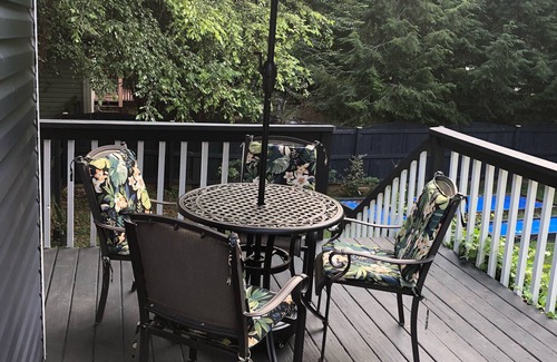 Collegedale House | one level brick home with pet friendly fenced back yard , close to Chattanooga