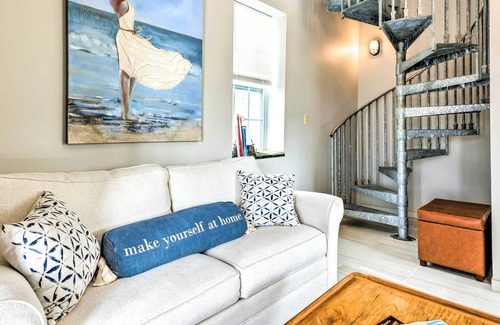 St. Martin Apartment | One-of-a-Kind Lighthouse Studio w/ Bayou View