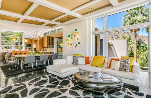 The Mesa House | One-of-a-kind luxury home with private pool & spa, WiFi, AC & on-site ruins