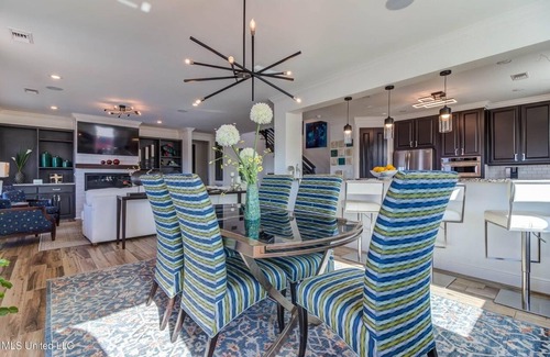 Shoreline Park House | One of a kind