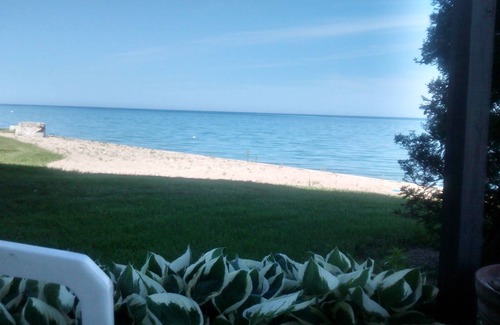 Algoma Condo | One of the best lakefront condos Algoma has to offer!