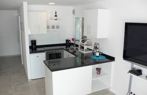 Soller Apartment | One room loft, amazing mountain views, air con, WiFi