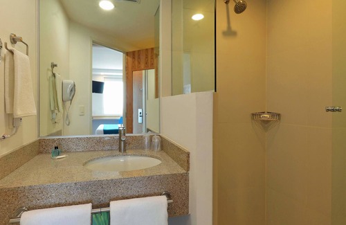 Villahermosa Hotel | One Villahermosa 2000