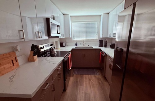 South Redondo Apartment | Oneluxstay 3BR Home Near the Beach