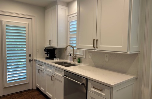 Crestline Heights House | Only the Best! 2 Bedroom 2 Full Bath Complete Remodel. High End Finishes!