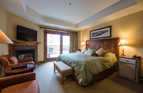 Crested Butte Cabin | Open-Concept Suite | Fireplace | Near the Slopes