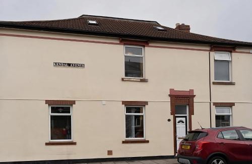 Portsmouth Apartment | Open Mind Property - Apartment with 2 Beds