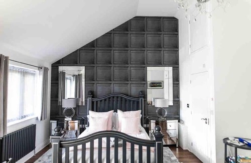 Egerton Apartment | Open plan Stylish Apartment in rural Kent