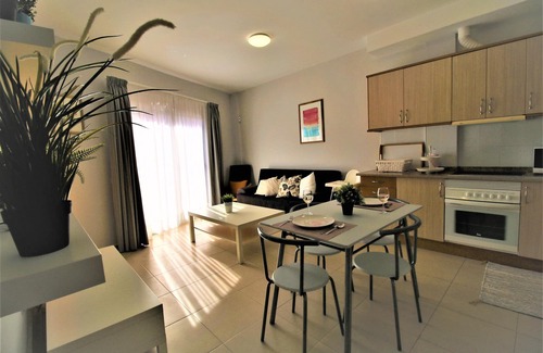 Mogan Condo | OPEN SKY VALLEY & CAR (PET ALLOWED)