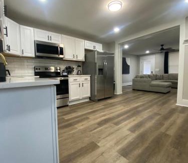 Norwood Apartment | Optimum - Uptown Oasis