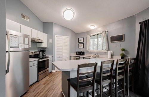 Woodfield House | Opulent Octagonal Oasis with Spiral Stairs-Minutes to Base