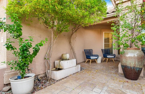 Paradise Valley Village House | Oraibi Oasis