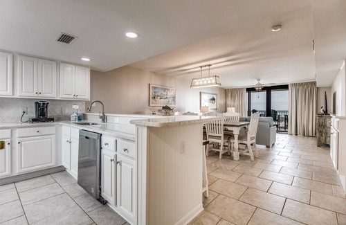 Orange Beach East Condo | Orange Beach Beachfront Condo 2 Bedroom Sleeps 6