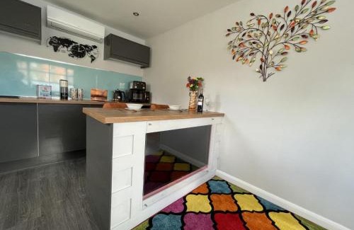 Newton On Trent House | Orchard Cottage.