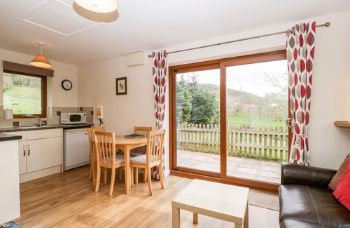 Ledbury Cottage | ORCHARD COTTAGE, pet friendly, with a garden in Ledbury