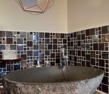 Frampton House | Orchard Retreat Staycation