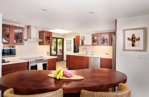 Lanikai House | Orchid House - Pool and Endless Ocean views!