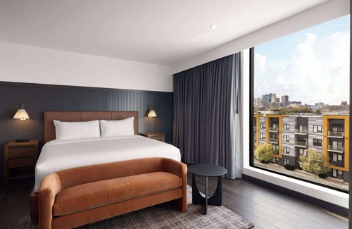 Kansas City Hotel | Origin Kansas City Riverfront, a Wyndham Hotel