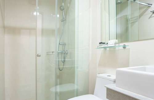 Racha Thewa Hotel | Oriole Residence