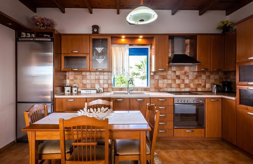 Adamas House | Orizontes Studios