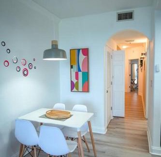 Florida Central Atlantic Coast Apartment | Orlando 5th Floor 5 min from disney