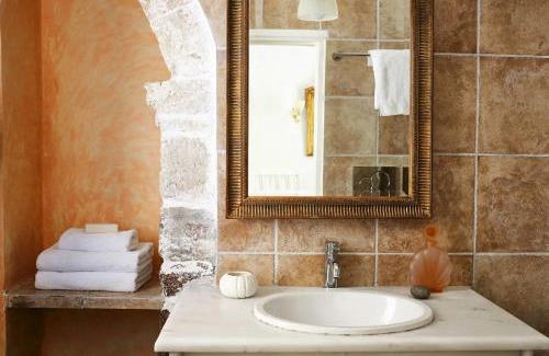 Hydra Hotel | Orloff Boutique Hotel