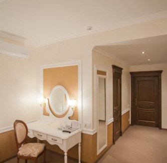 Solomjanskyj Hotel | Orly Park-Hotel