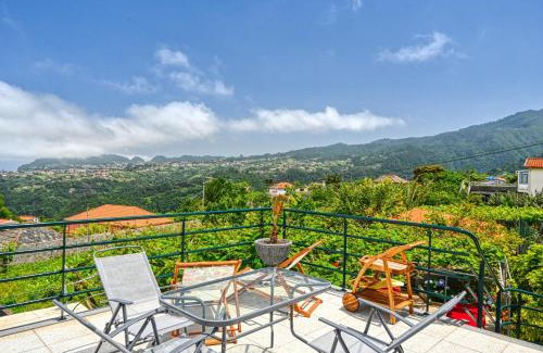 Sao Jorge House | Os Ferreirinhos, a Home in Madeira
