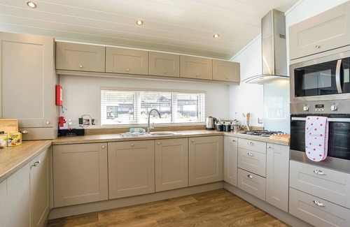 Ryde Ski Chalet | Osborne View Premier