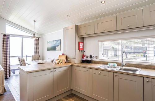 Ryde Ski Chalet | Osborne View Premier