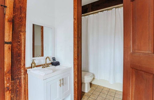Spottswood Bed & Breakfast | Osceola Mill is a B&B inn located in the Shenandoah Valley 20 minutes from Lexington and Staunton.