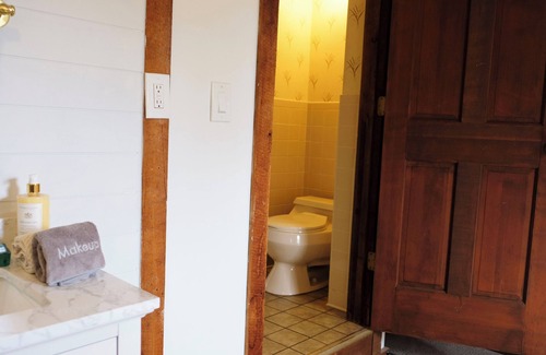 Spottswood Bed & Breakfast | Osceola Mill is a B&B inn located in the Shenandoah Valley 20 minutes from Lexington and Staunton.