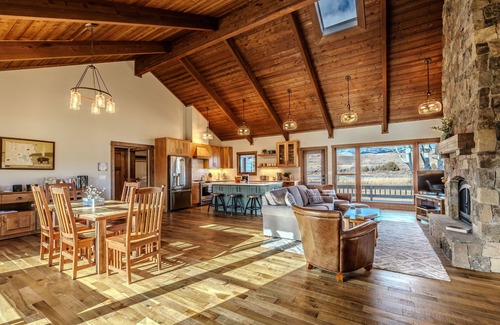 Pray House | Osprey Acres on the Yellowstone · Yellowstone River frontage home on 25 acres
